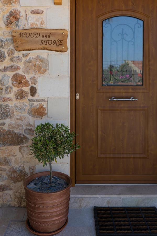 Wood And Stone Apartment Tsikalaria  Exterior photo